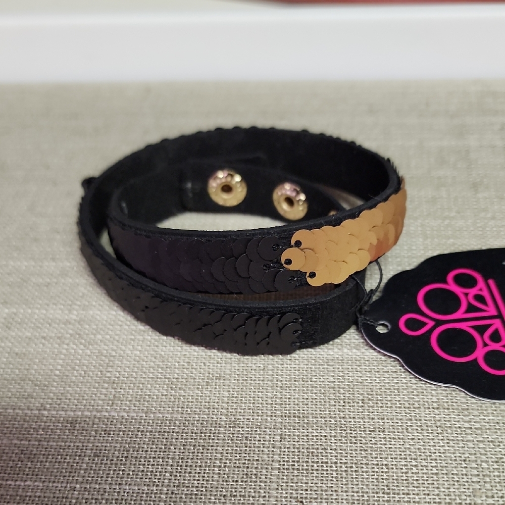 Paparazzi Bracelet - Under The Sequins - Gold